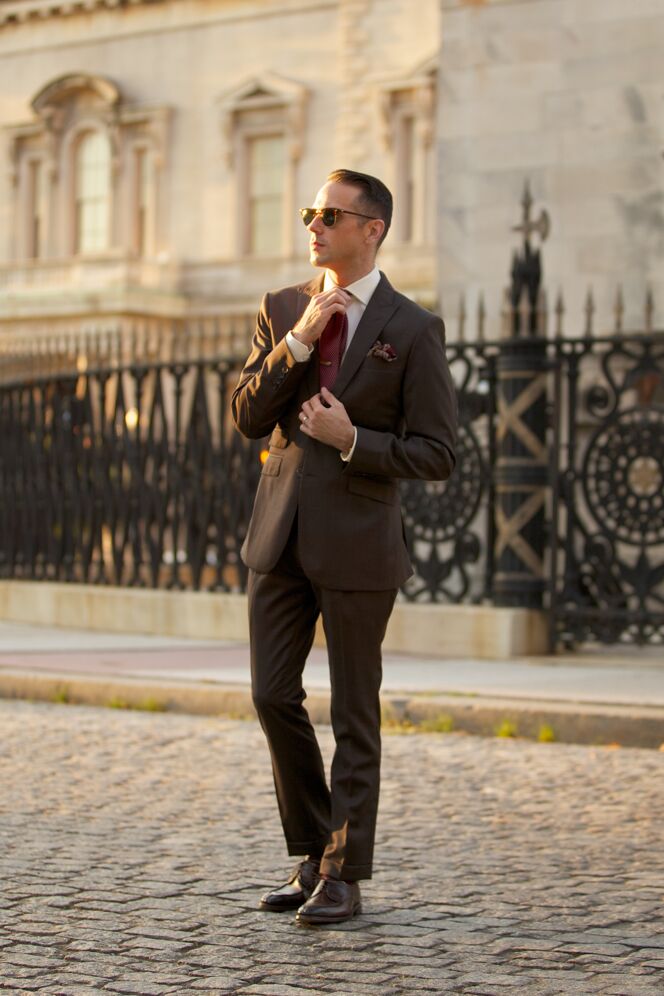 tie brown suit