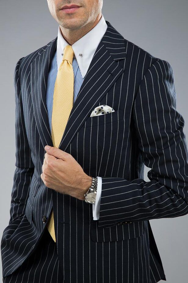 blue suit what color tie