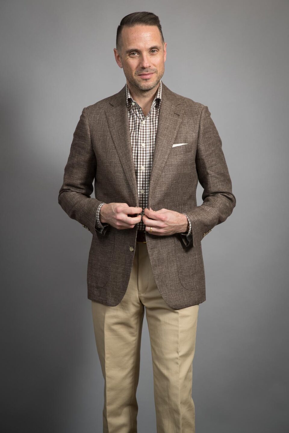 Model Wearing Brown Wool-Linen Sport Coat – Polished & Modern Look