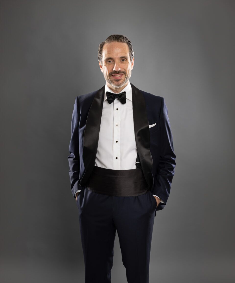 Tailored Midnight Blue Wool Tuxedo Jacket with Silk Shawl Collar – Perfect for Formal Events