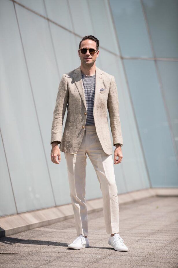 blazer t shirt combination