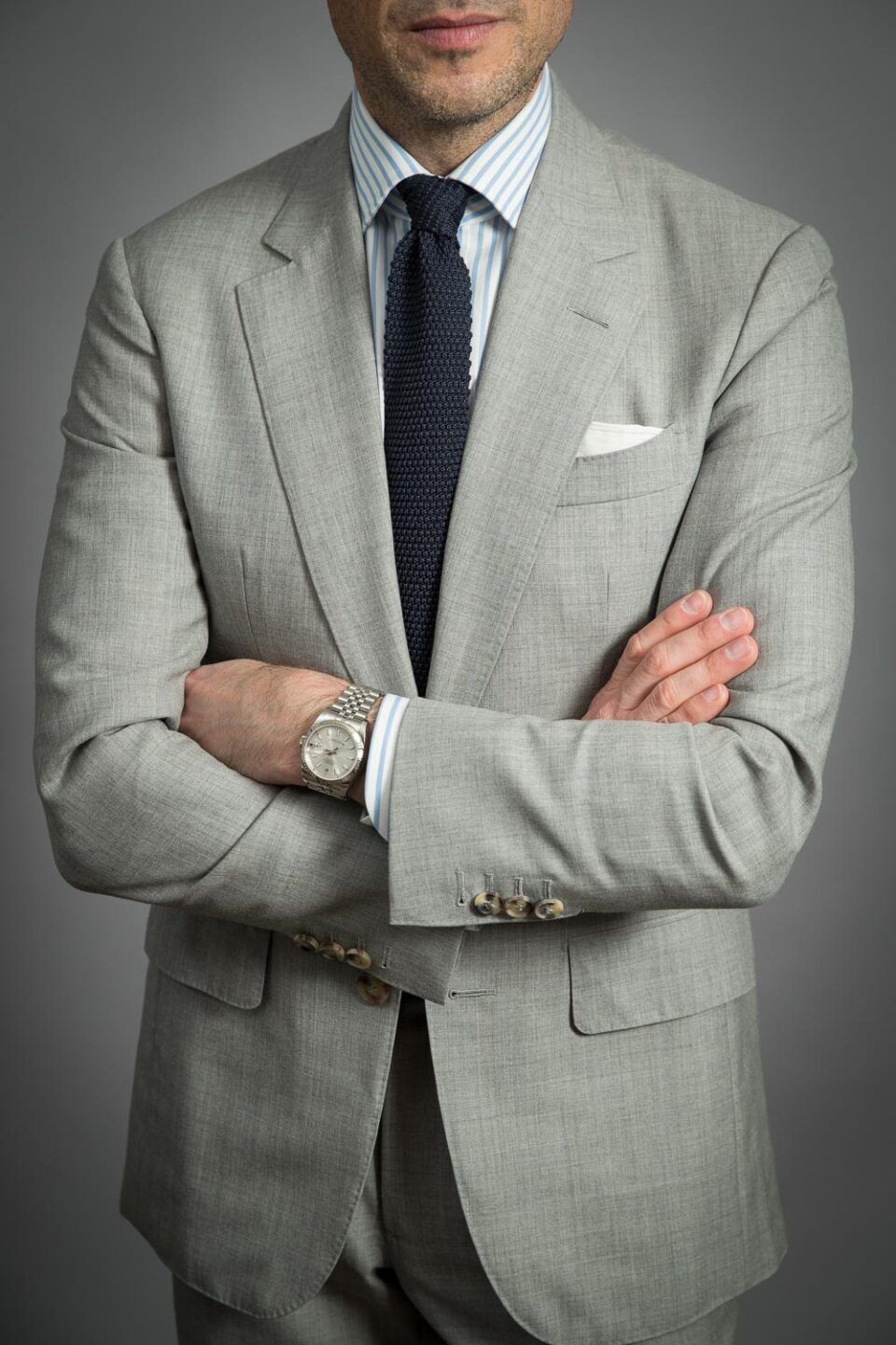 Men's Lightweight Gray Suit in Breathable Fresco Wool – Elegant & Versatile