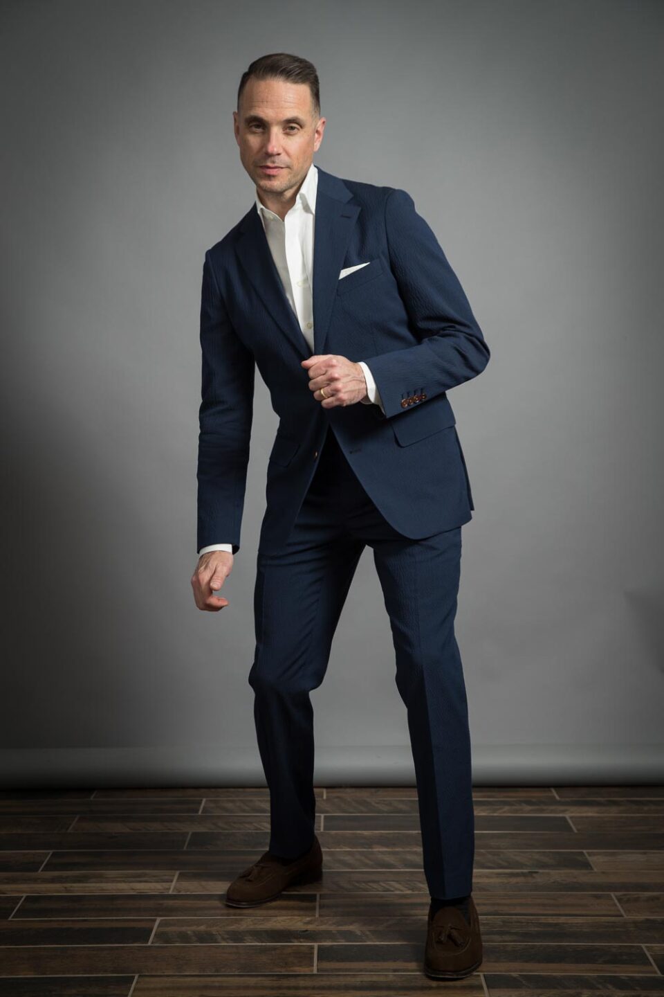Men's Navy Seersucker Suit in Lightweight Fabric – Stylish & Breathable