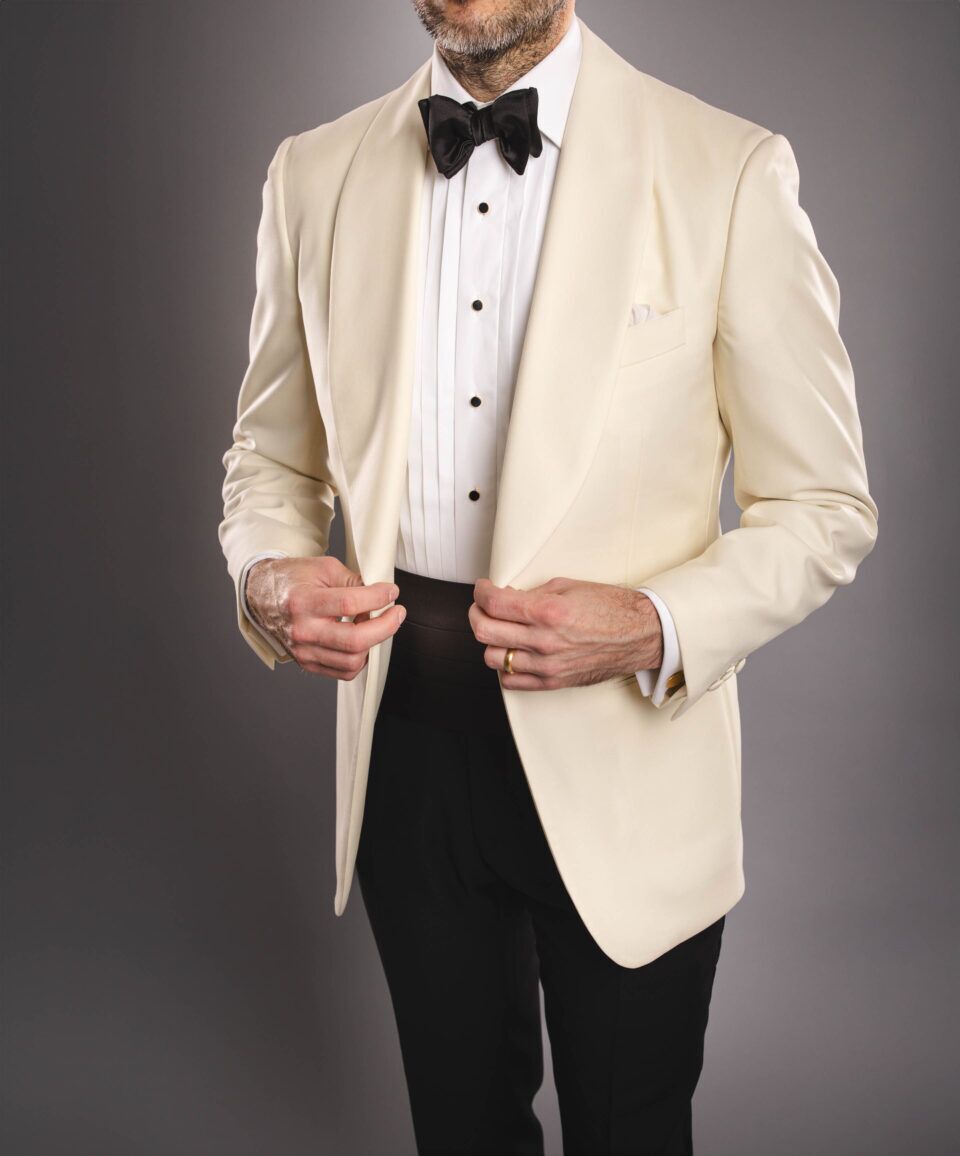 Men's Classic Ivory Dinner Jacket – Elegant & Timeless