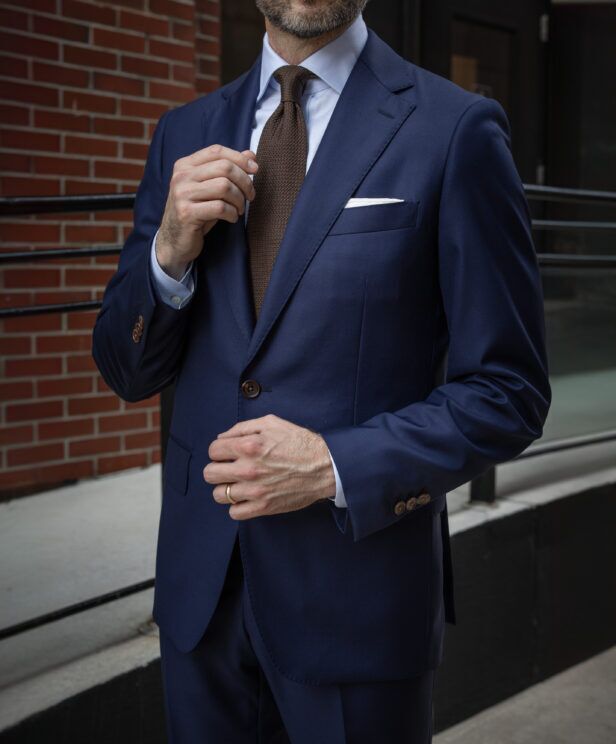Made-to-Measure Twill Suit in Royal Blue – Sophisticated & Versatile