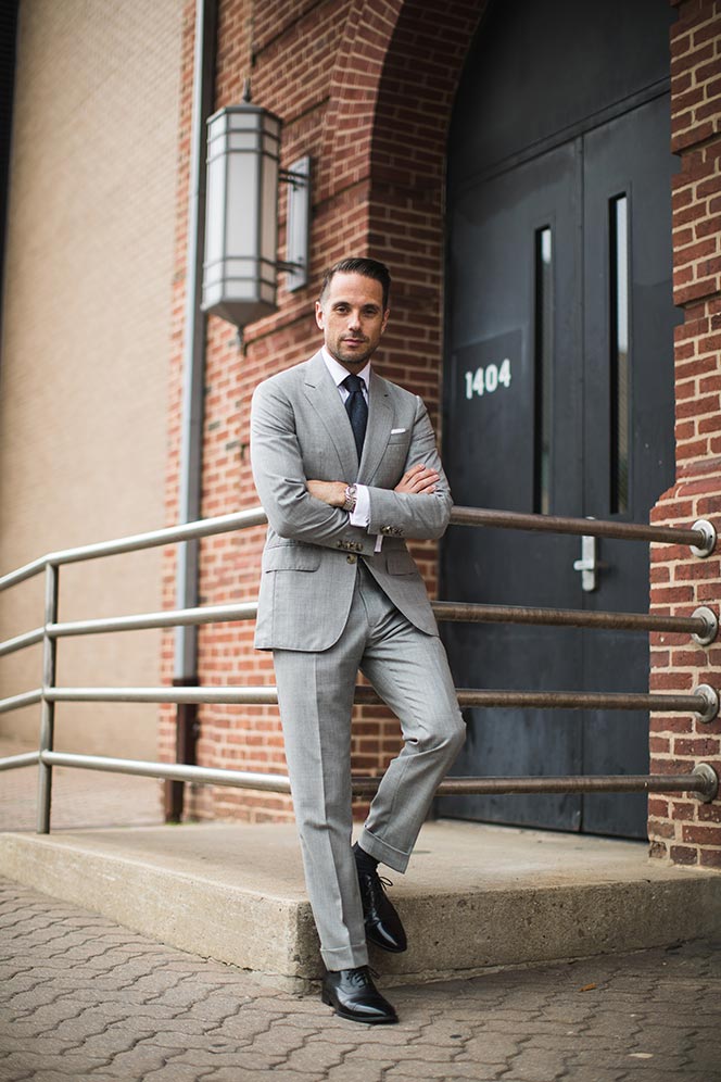 how to dress a grey suit Like James Bond what color shoes with grey suit
